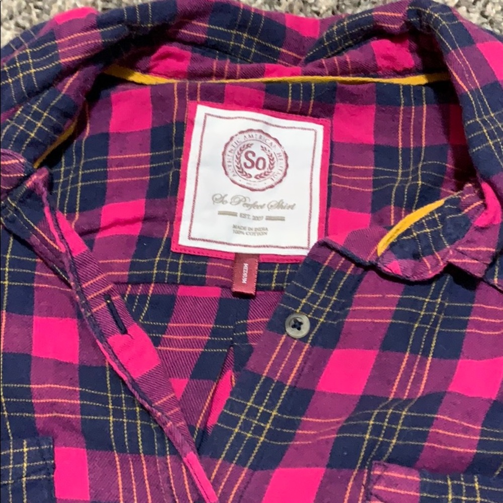 Button down tops - Picture 2 of 3